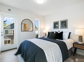 109 22nd Avenue E C, Seattle WA 98112