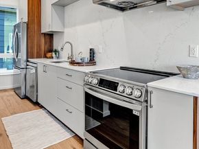 1227 E Roy Street, Seattle WA 98102