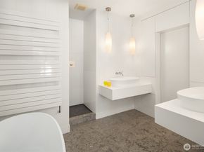 2809 1/2 S Mount Rainier Drive 1, Seattle WA 98144
