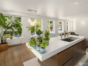 2809 1/2 S Mount Rainier Drive 1, Seattle WA 98144