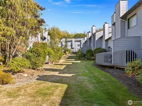 21658 14th Avenue S A3, Des Moines WA 98198