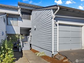 21658 14th Avenue S A3, Des Moines WA 98198
