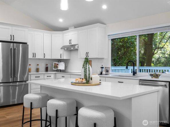 3432 175th Avenue NE, Redmond WA 98052