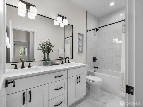 3432 175th Avenue NE, Redmond WA 98052
