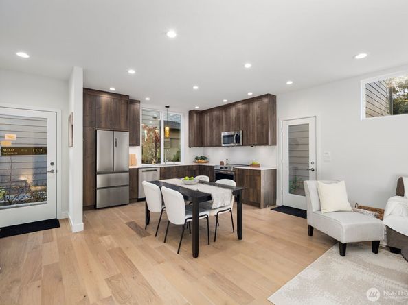 2665 51st Ave SW, Seattle WA 98116