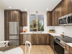 2665 51st Ave SW, Seattle WA 98116