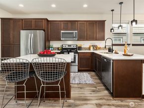 7163 27th Avenue SW, Seattle WA 98106