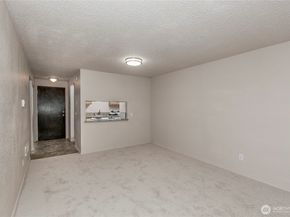 8911 Holly Drive 207, Everett WA 98208