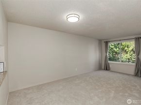 8911 Holly Drive 207, Everett WA 98208
