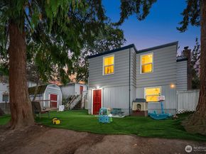 6745 18th Avenue SW, Seattle WA 98106