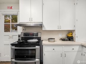 6745 18th Avenue SW, Seattle WA 98106