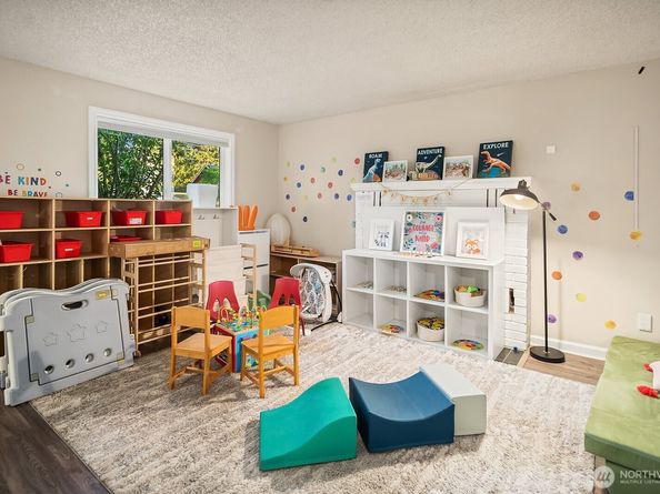 6745 18th Avenue SW, Seattle WA 98106