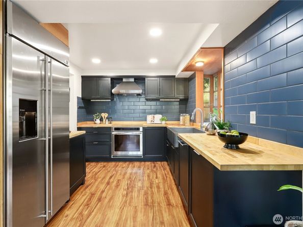 18228 Broadway Avenue, Clearview WA 98296