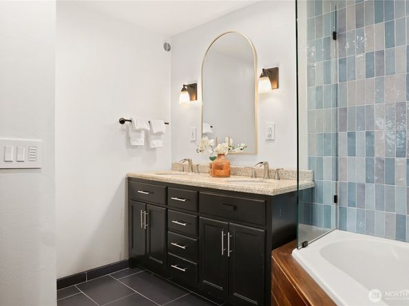 18228 Broadway Avenue, Clearview WA 98296