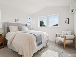 8227 Latona Avenue NE, Seattle WA 98115