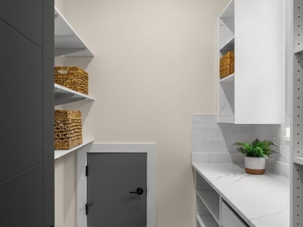 2727 50th Avenue SW, Seattle WA 98116