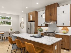 2727 50th Avenue SW, Seattle WA 98116