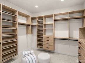 2727 50th Avenue SW, Seattle WA 98116