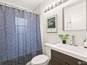 3723 W D Street, Bremerton WA 98312