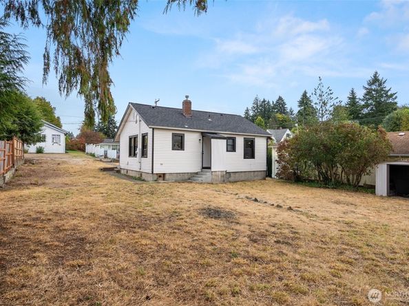 3723 W D Street, Bremerton WA 98312
