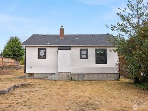 3723 W D Street, Bremerton WA 98312