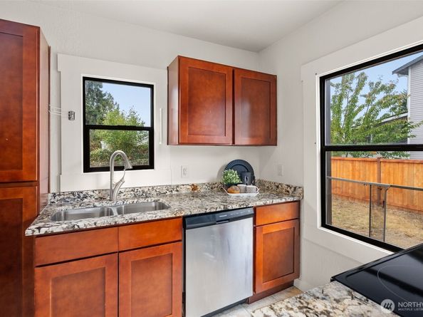 3723 W D Street, Bremerton WA 98312