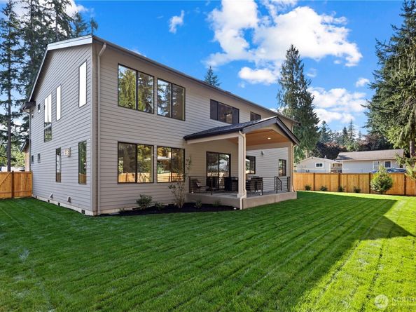 13320 NE 112th Place, Redmond WA 98052