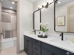 13320 NE 112th Place, Redmond WA 98052