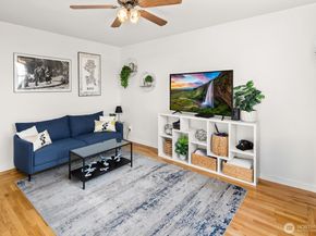 22 John Street 10, Seattle WA 98109