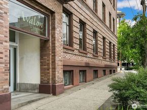 22 John Street 10, Seattle WA 98109