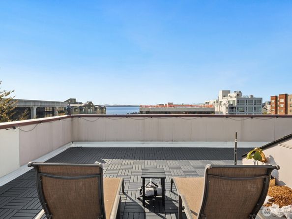 22 John Street 10, Seattle WA 98109