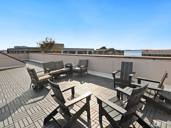 22 John Street 10, Seattle WA 98109