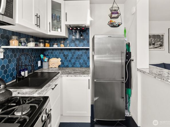 22 John Street 10, Seattle WA 98109
