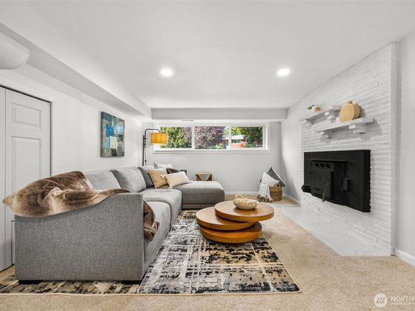 6630 162nd Place SW, Lynnwood WA 98037