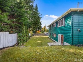 6630 162nd Place SW, Lynnwood WA 98037