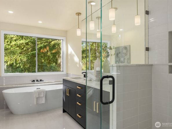 9419 110th Place NE, Kirkland WA 98033
