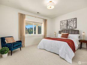 10052 Edgecombe Place NE, Bainbridge Island WA 98110