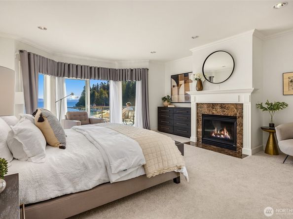 10052 Edgecombe Place NE, Bainbridge Island WA 98110