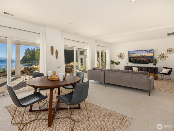 10052 Edgecombe Place NE, Bainbridge Island WA 98110