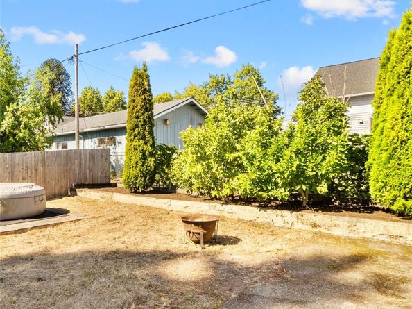 3720 W G Street, Bremerton WA 98312