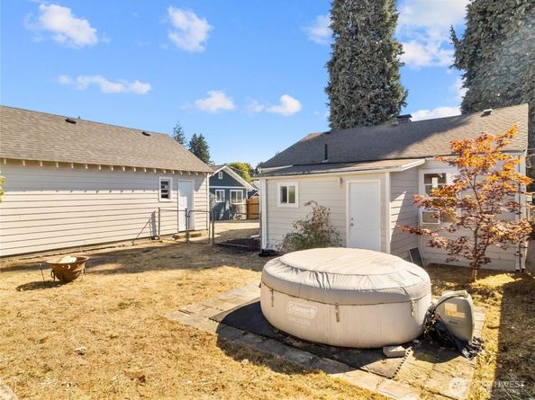 3720 W G Street, Bremerton WA 98312