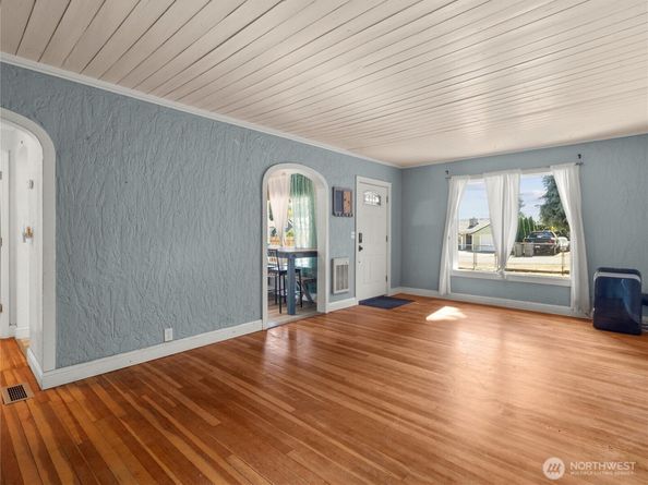 3720 W G Street, Bremerton WA 98312