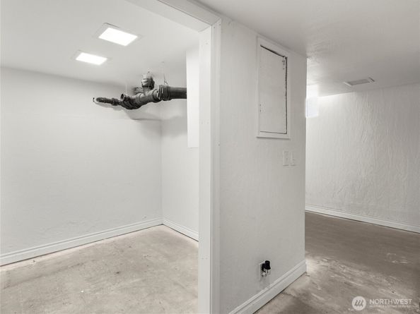 3720 W G Street, Bremerton WA 98312