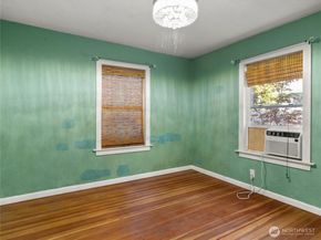 3720 W G Street, Bremerton WA 98312