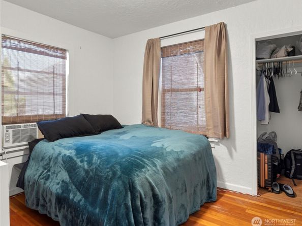 3720 W G Street, Bremerton WA 98312