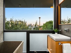 417 Ward Street, Seattle WA 98109