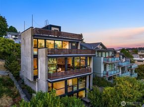 417 Ward Street, Seattle WA 98109