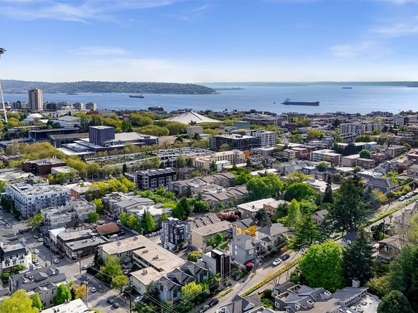 417 Ward Street, Seattle WA 98109