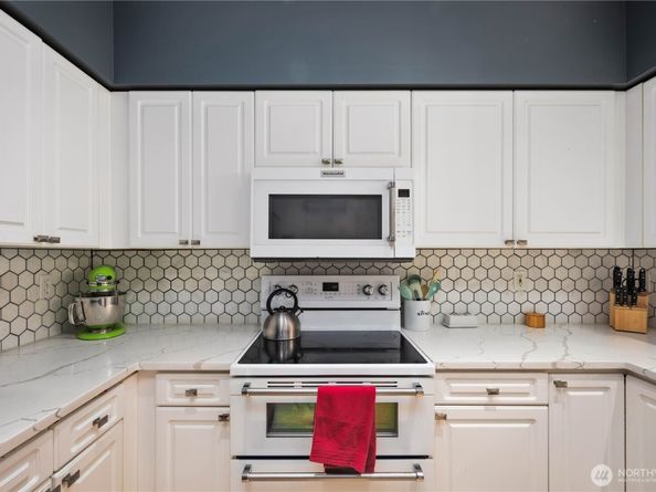 107 164th Street SE 2301, Bothell WA 98012