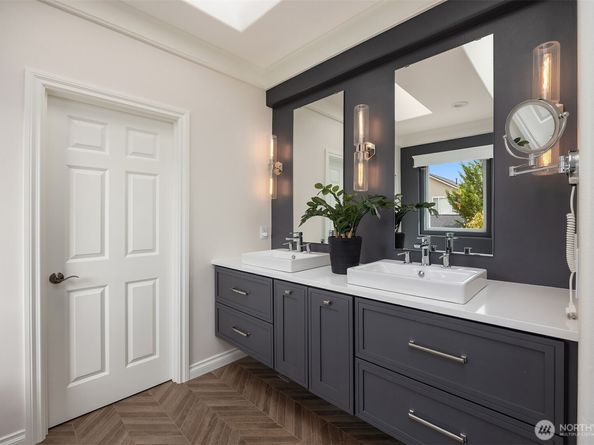 1839 12th Avenue NE, Issaquah WA 98029